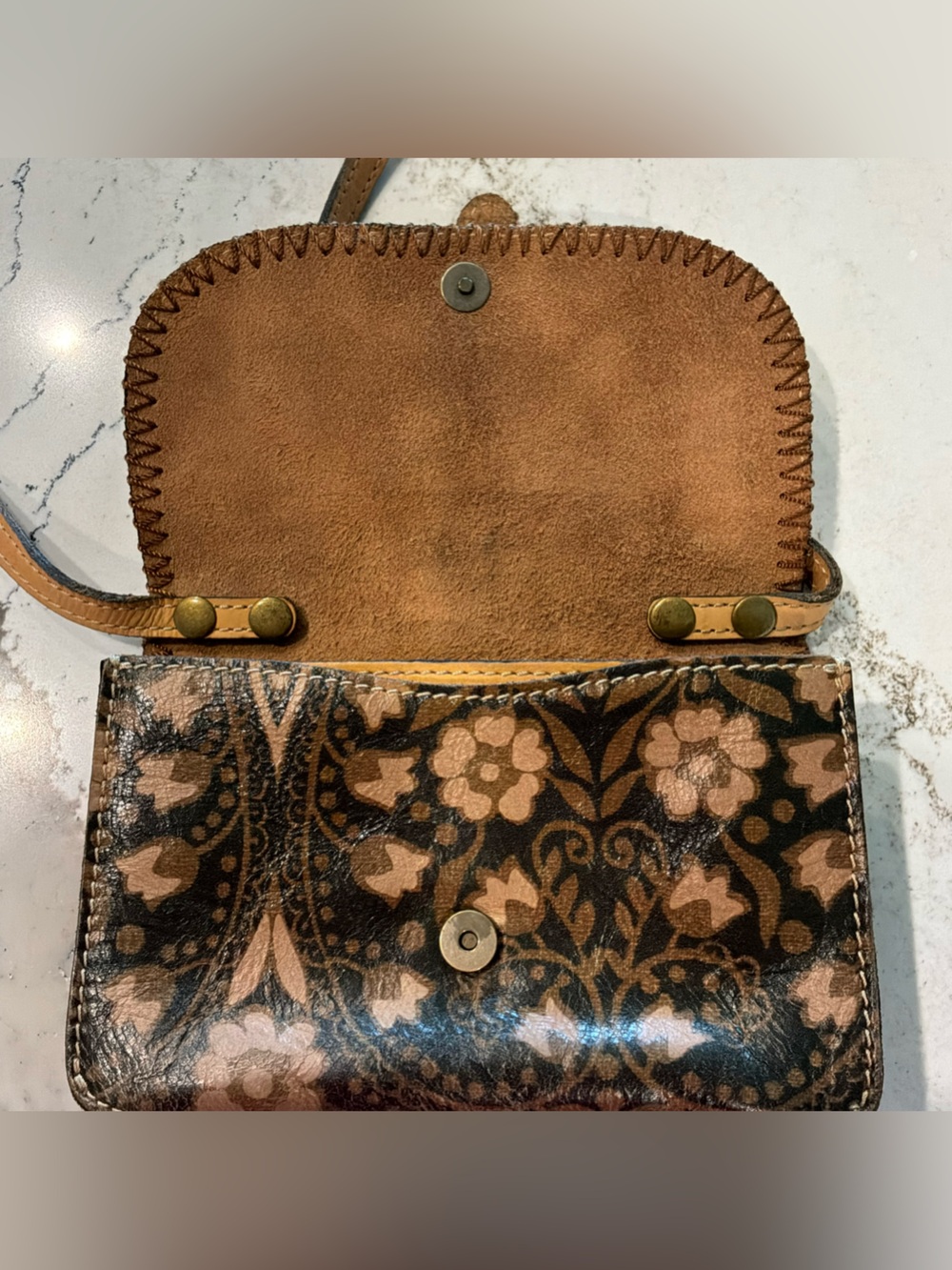 Patricia Nash Torri Patterned Leather Crossbody Bag - Picture 2 of 10